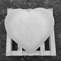 Betónové srdce - Pohľadovo sivý povrch